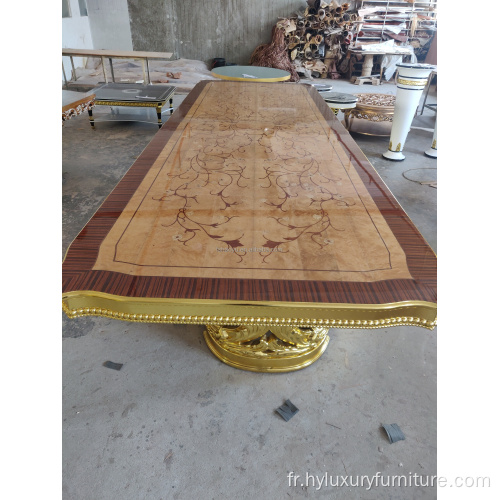 Table de salle à manger longue sculptée antique en bois massif de style français